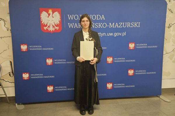 c4efa6ce eccd 4da5 818b e4f0292a6352 2